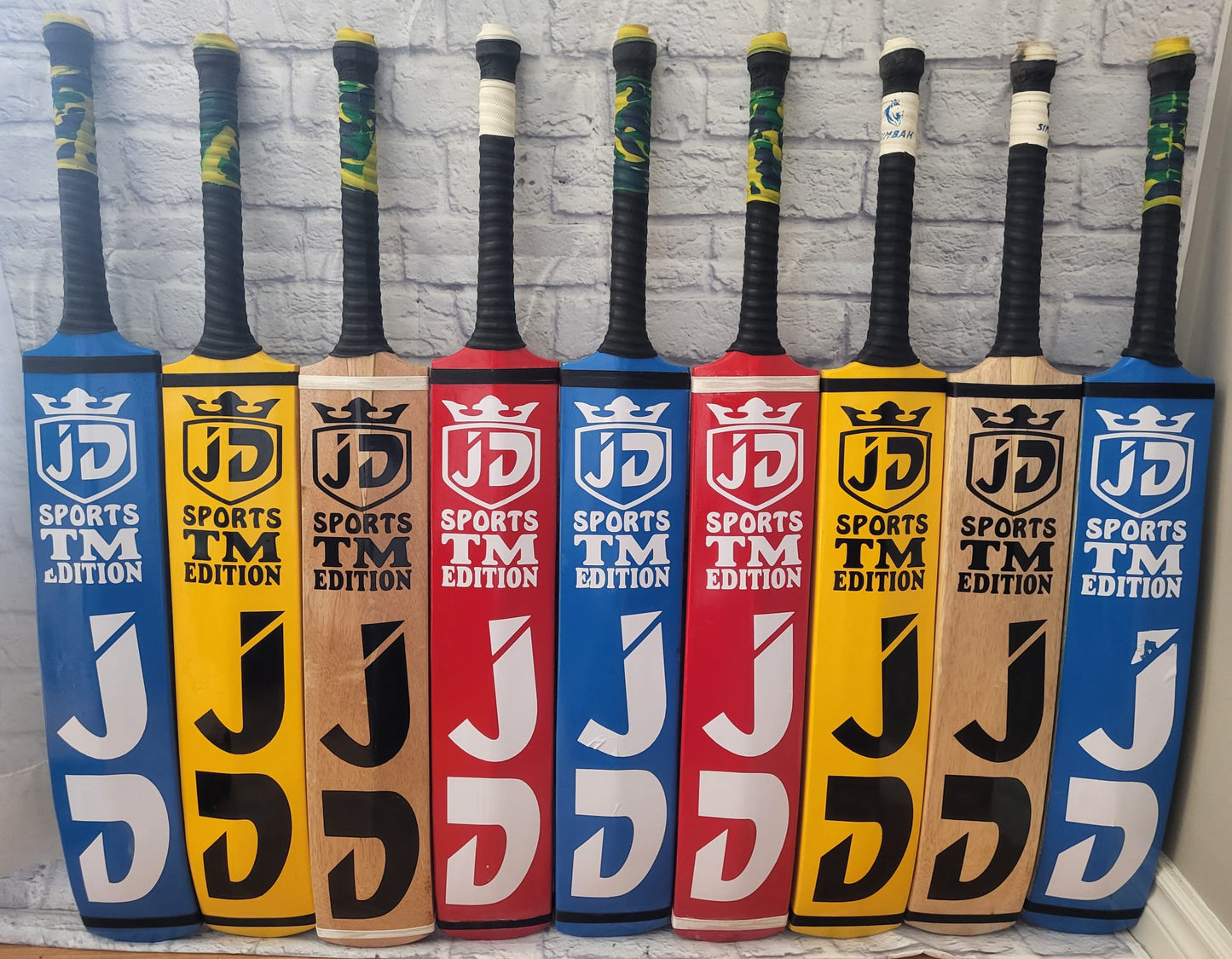 JD Coconut (TM) Edition Tape Ball Cricket Bat Full-Cane Original + 6 Big Shot Balls
